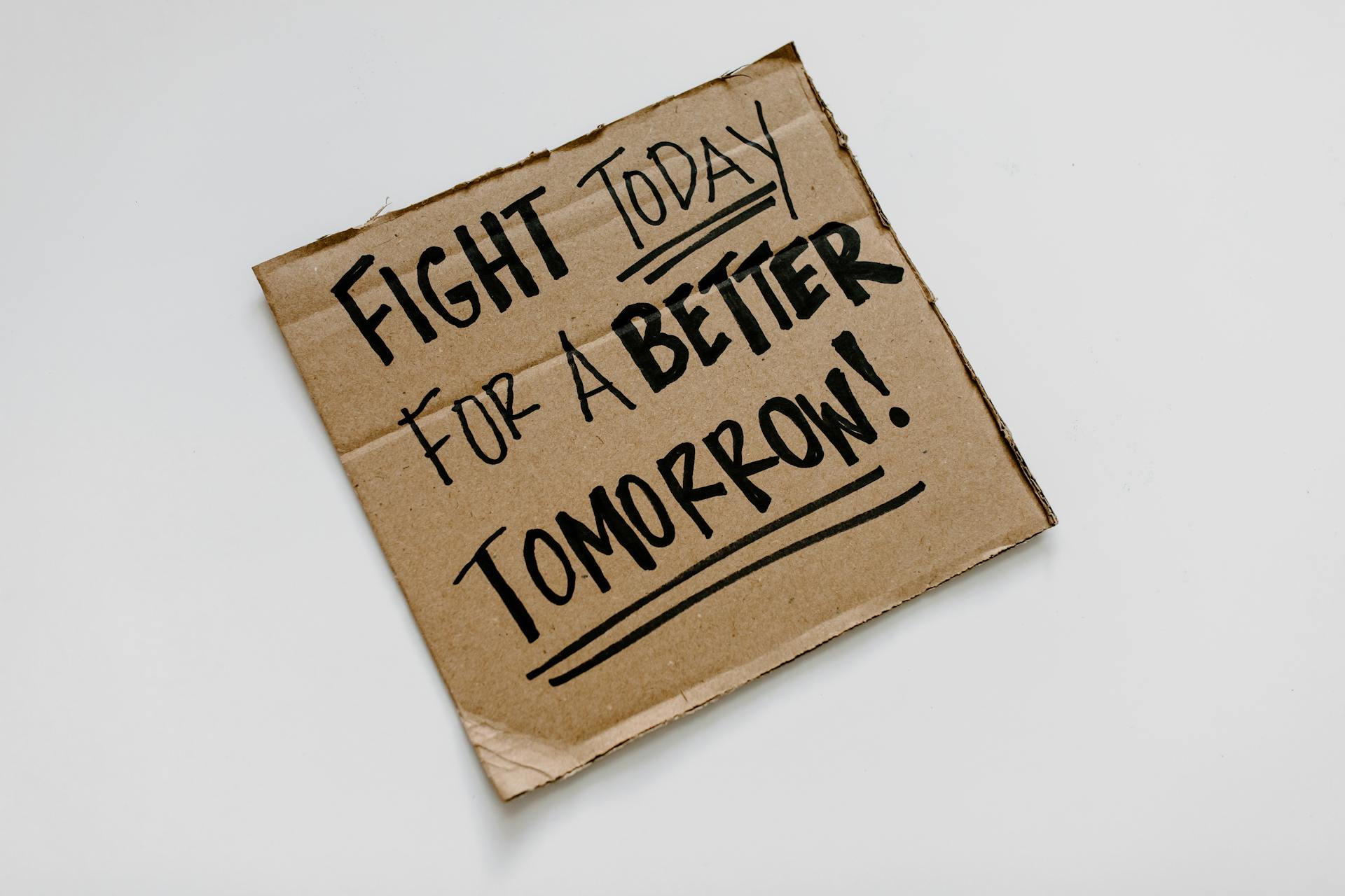 A Gallery of Hope: Inspirational Quotes to Lift Your Spirit