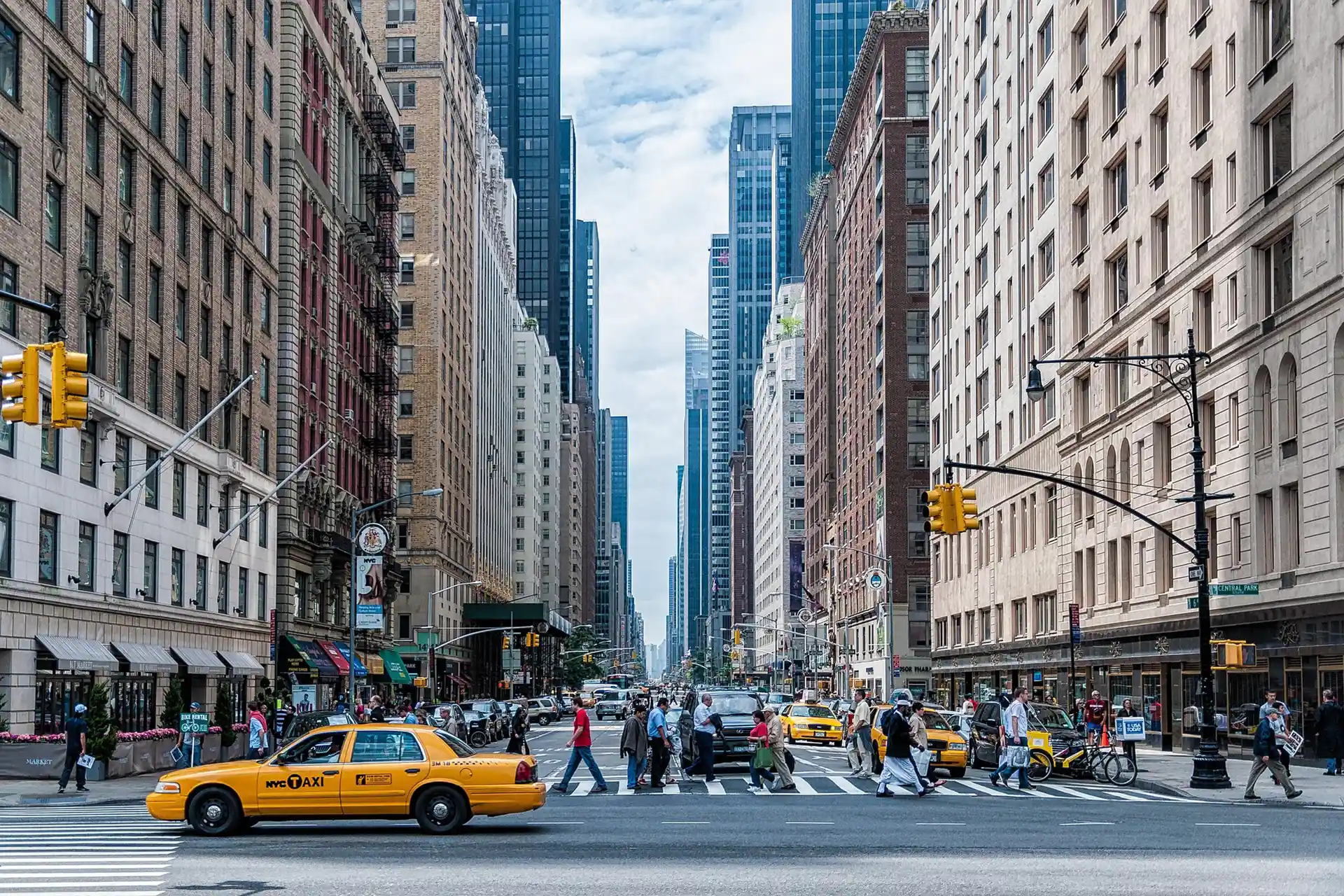 Pictures of NYC: A Visual Journey Through the City That Never Sleeps