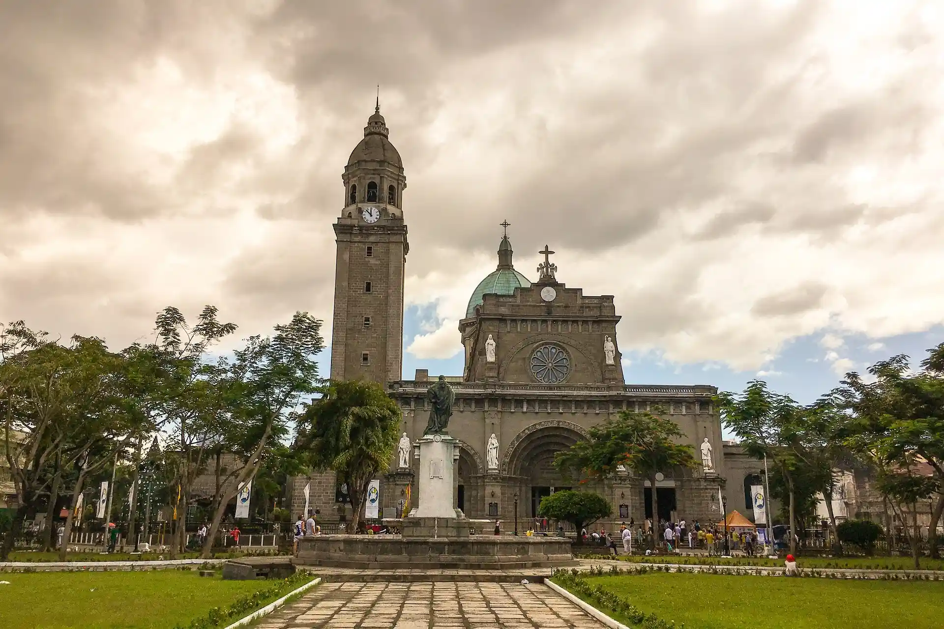 Discover the Philippines: A Gallery of Islands, Culture, and Beauty