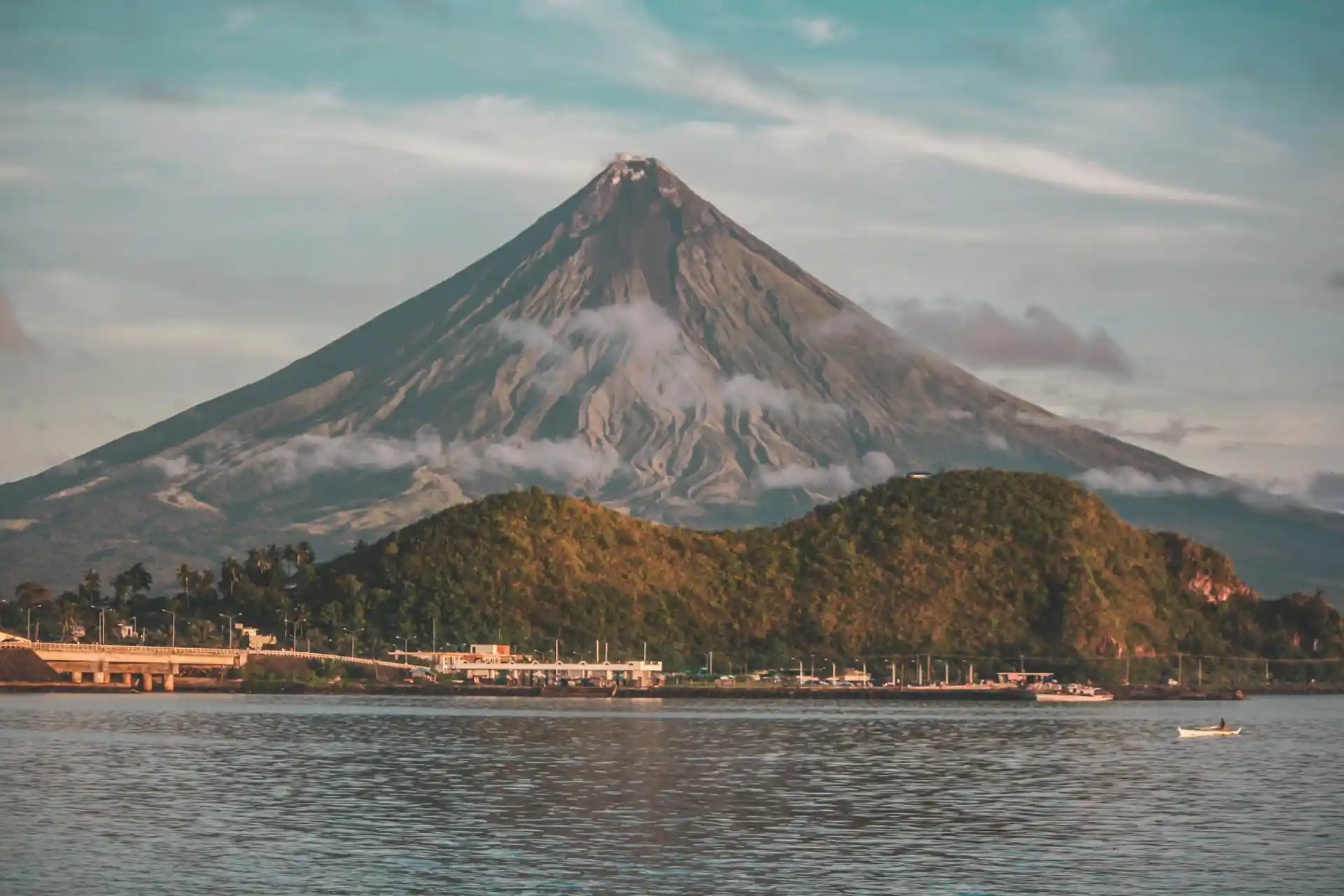 Discover the Philippines: A Gallery of Islands, Culture, and Beauty