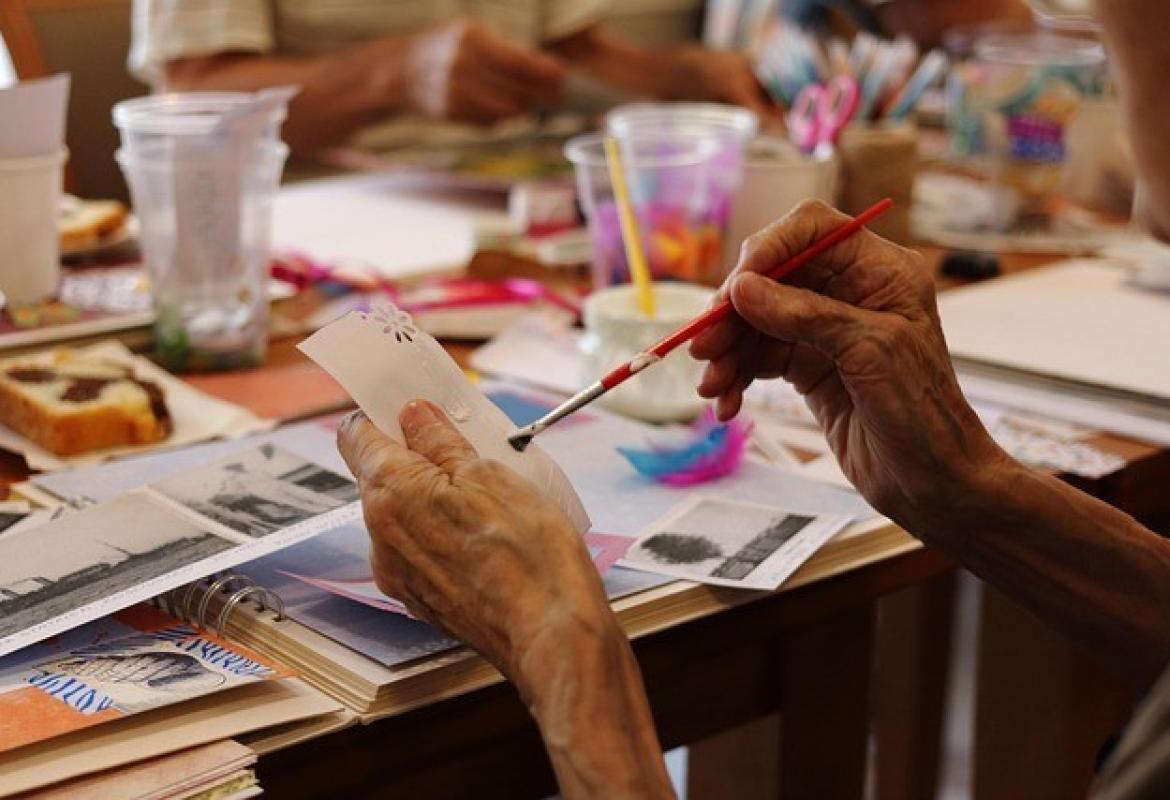 Intergenerational Co-Working Hubs