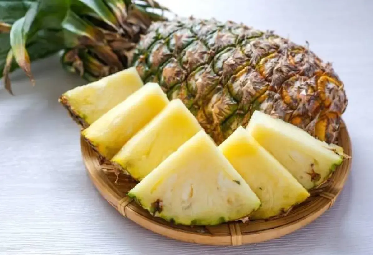 Pineapple with Natural Bromelain Enzymes