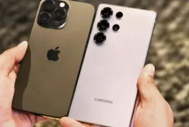 iPhone vs. Samsung: Which Is Better in 2025?