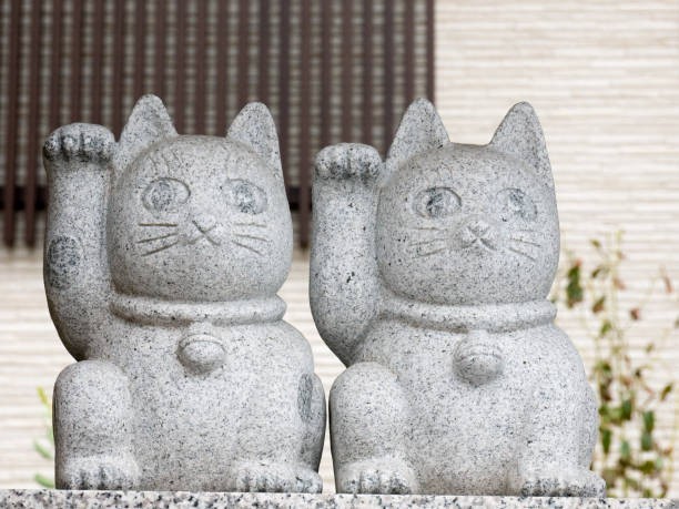 Cats are seen as guardians of the home in Feng Shui