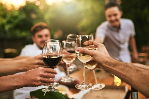 What does the term âdry wineâ mean?