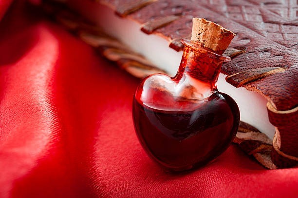 🌿 Myth: Herbal Love Potions Were Magic