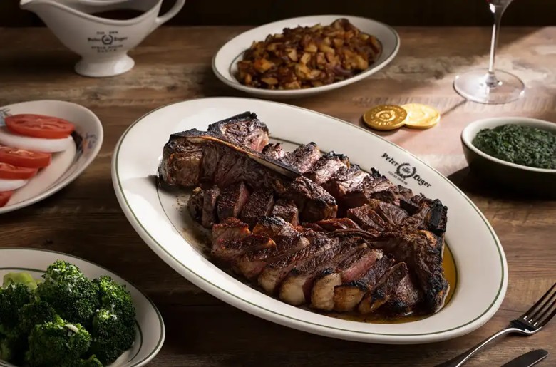 Peter Luger Steak House 🇺🇸 (Brooklyn, New York, USA)