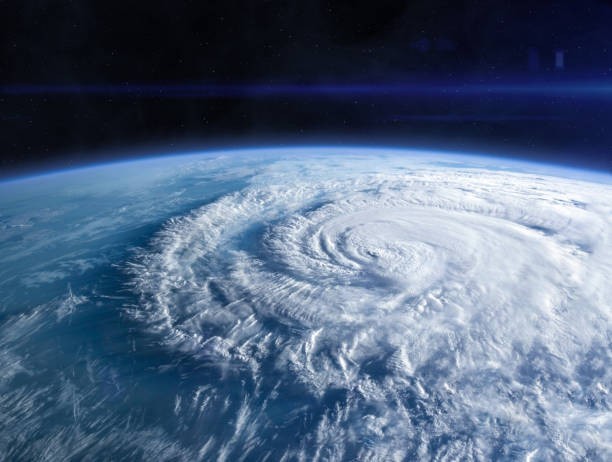 Whatâs the center of a hurricane called?
