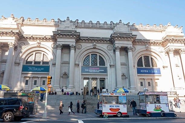 Check out free museum hours